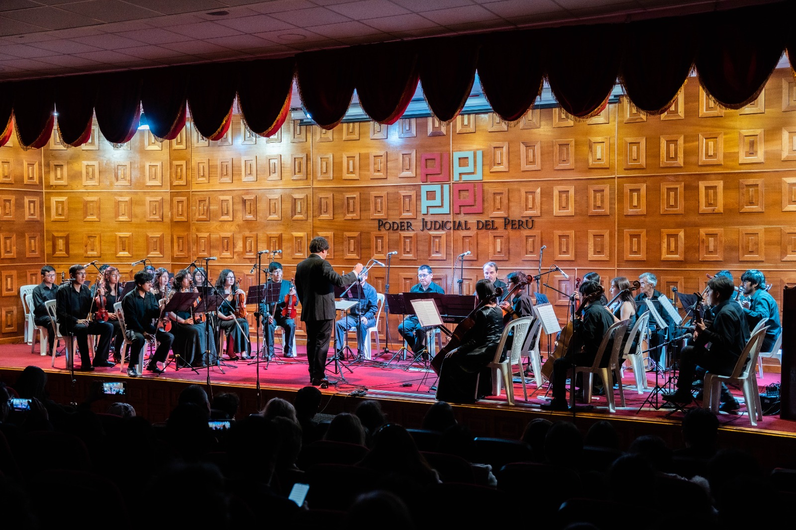 Corte de Cusco llevó a cabo el concierto de gala "Matices y Códices"