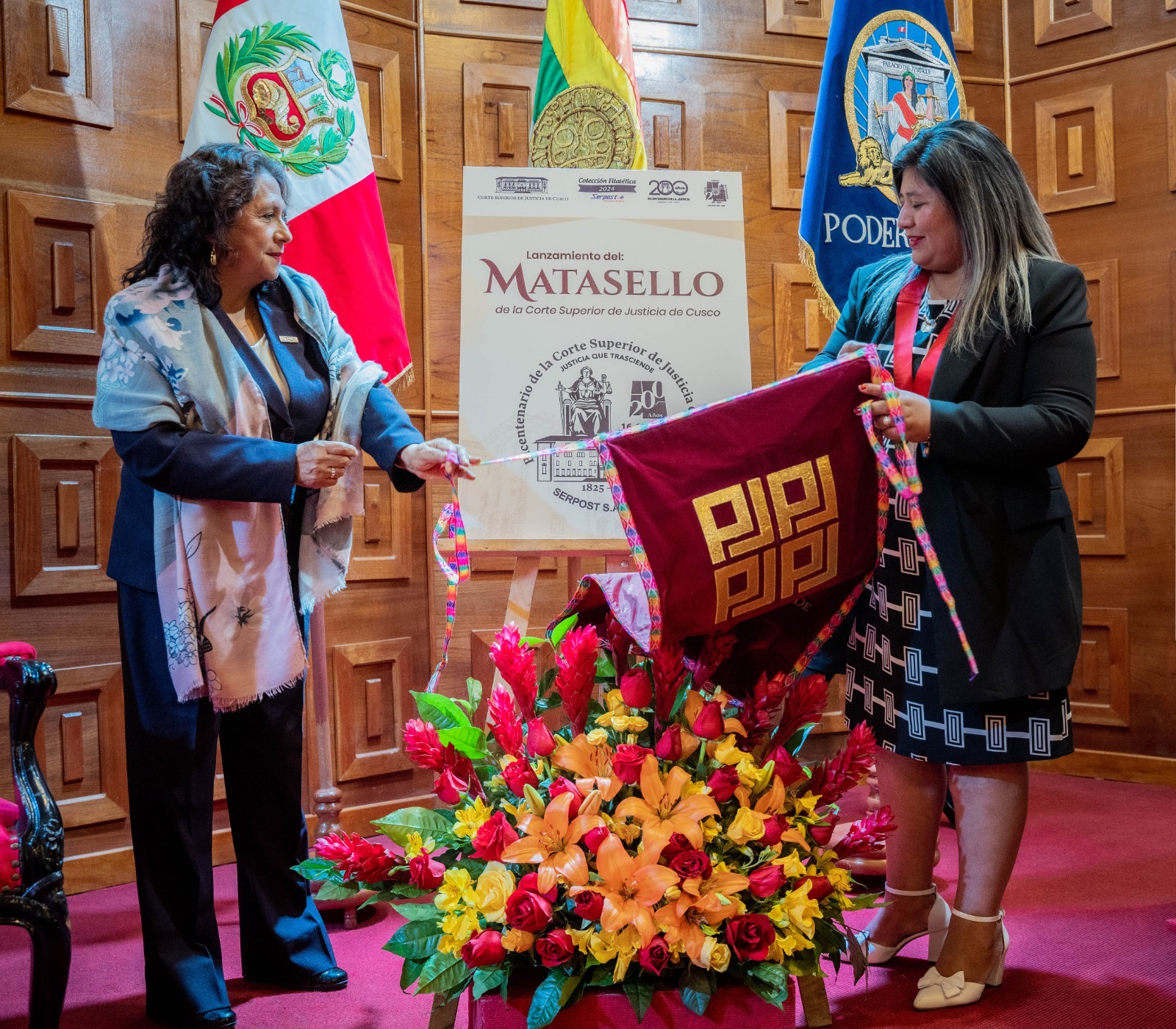 Corte de Cusco y SERPOST realizaron el lanzamiento oficial del "Matasello" conmemorativo por el Bicentenario 