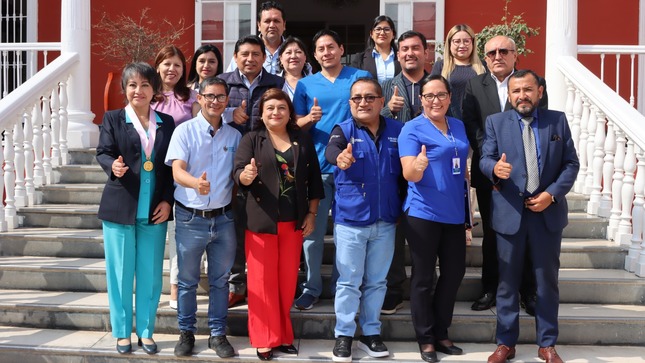 Gore Garantiza Permanencia De 39 Psicólogos En Centros De Salud Mental