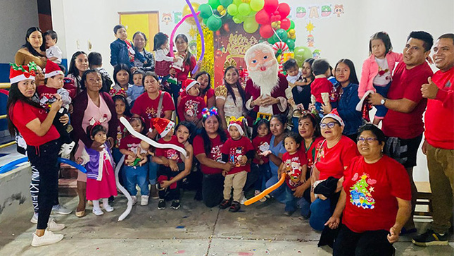 Programa social ludotecas del sector de San Genaro celebra Navidad 2024