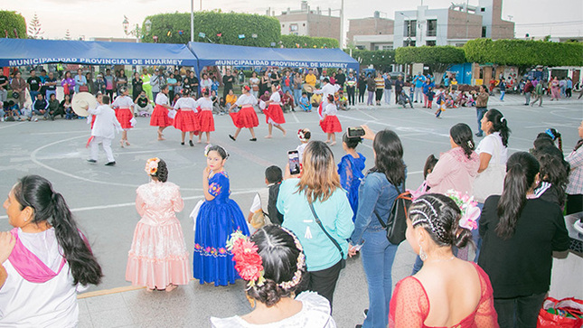 La provincia celebra sus 40 años con tarde de Marinera Norteña.