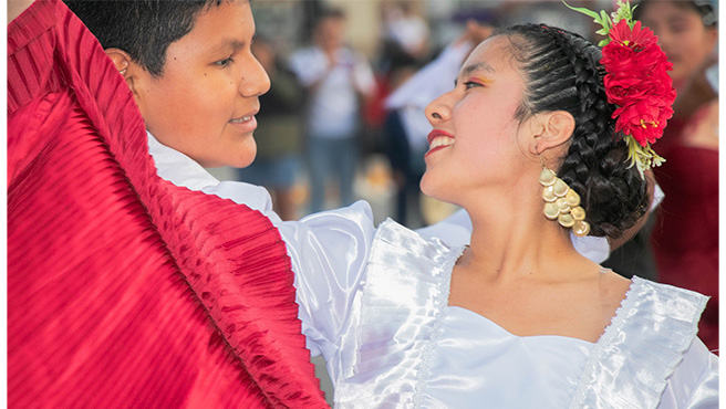 La provincia celebra sus 40 años con tarde de Marinera Norteña.