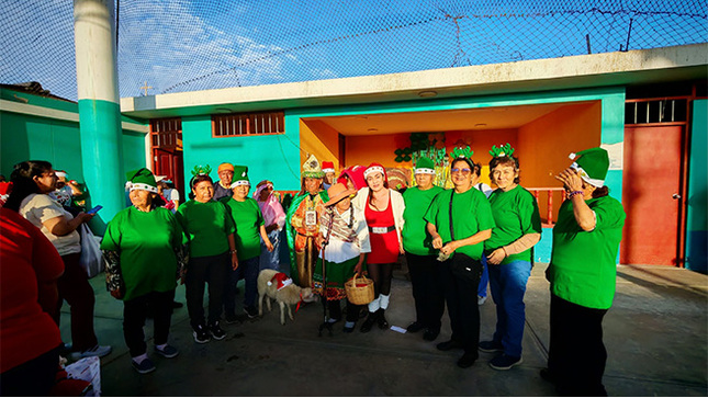 Municipalidad realiza chocolatada para adultos mayores del CIAM