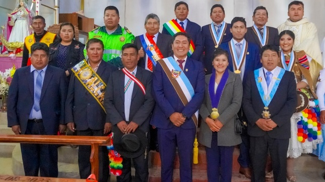 Municipalidad saluda el aniversario de traslado de capital del distrito de Pichacani