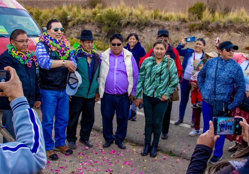 Un paso hacia la conectividad: Inauguración de la nueva ruta de transporte para la zona Cancharani y asociación Chejoña