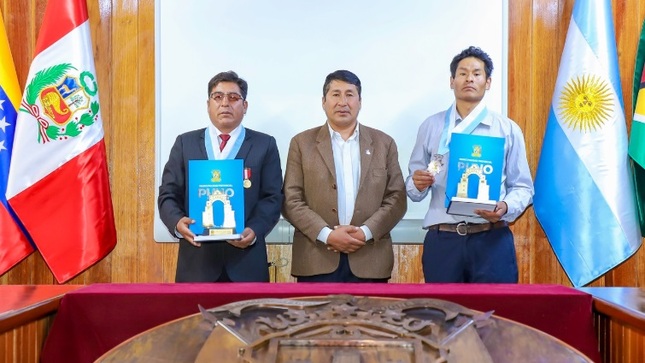 Municipalidad de Puno reconoce a destacadas figuras por su aporte a la patria y la cultura