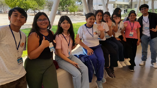 Trabajo articulado entre la Dirección Regional de Educación Piura y el CARD impulsa liderazgo estudiantil en la región