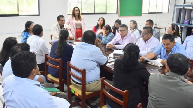 Gobierno Regional y DRE Garantizan Pago Oportuno de Cesantes al Cierre de 2024
