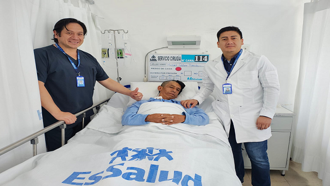 Médicos de Ayacucho salvan la vida de un maestro tras realizarle una compleja operación cerebral