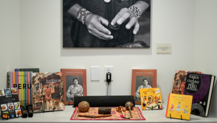 Promoción cultural en Arizona: presentan muestra fotográfica “Shipibo-Konibo. Retratos de mi sangre”