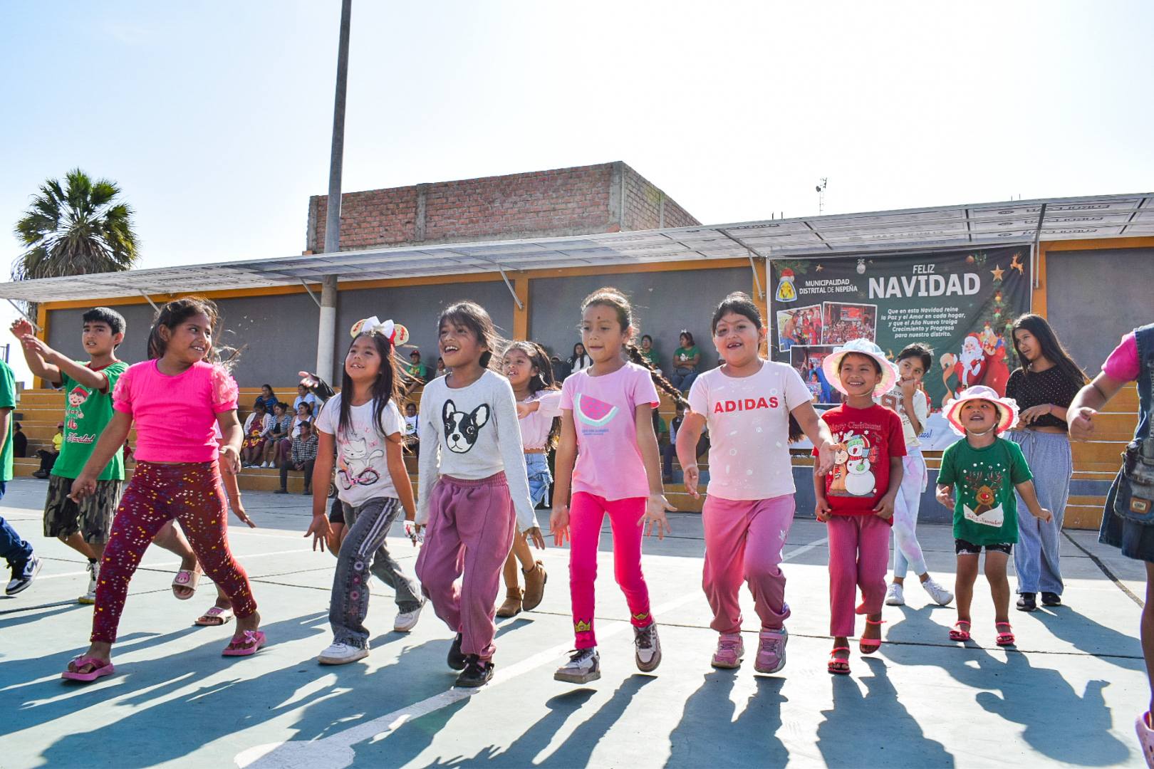 niños participando