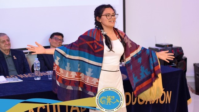 Por el 61° aniversario de Ciencias Sociales y Turismo de la Facultad de Educación, se realizó un conversatorio denominado “Flor de María Drago, tus pregones son nuestras tradiciones".