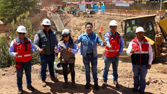 Alcalde de Puno visita obra vial de Villa Paxa - Ventilla de más de 15 millones que mejorará la transitabilidad y el acceso a la ciudad