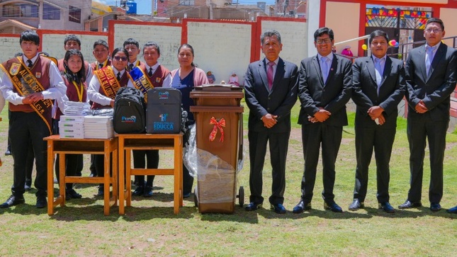 Municipalidad de Puno participa en clausura académica de la institución educativa San Francisco de Asís de Villa del Lago