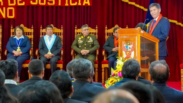 Municipalidad de Puno participa en ceremonia de apertura del año judicial 2025