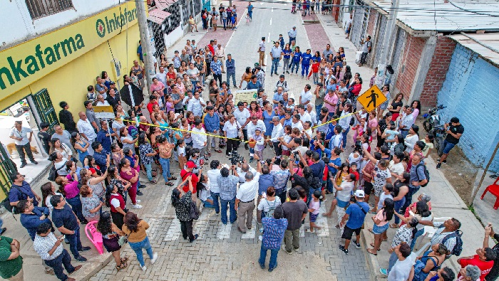 Inauguración calle 35