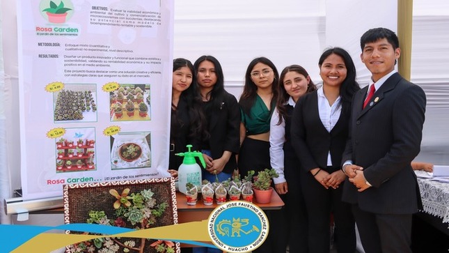 Se desarrolló con éxito la II UNIEXPO FAUSTINIANA 2024 denominada “Horizonte Global en Ciencias, Tecnología y Humanidades” realizada en la explanada principal de esta casa superior de estudios.