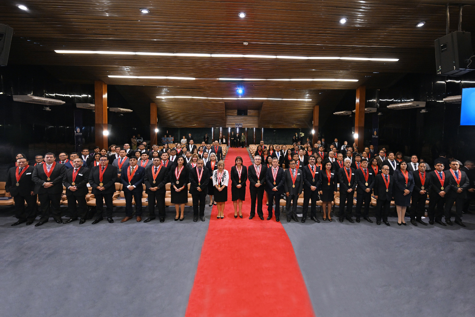 Ceremonia contó con la participación de fiscales supremos, presidentes de las Juntas de Fiscales Superiores y Provinciales de distritos fiscales del país y coordinadores nacionales.