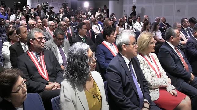 Magistrados del Tribunal Constitucional participaron en ceremonia de juramentación del presidente de la Junta Nacional de Justicia