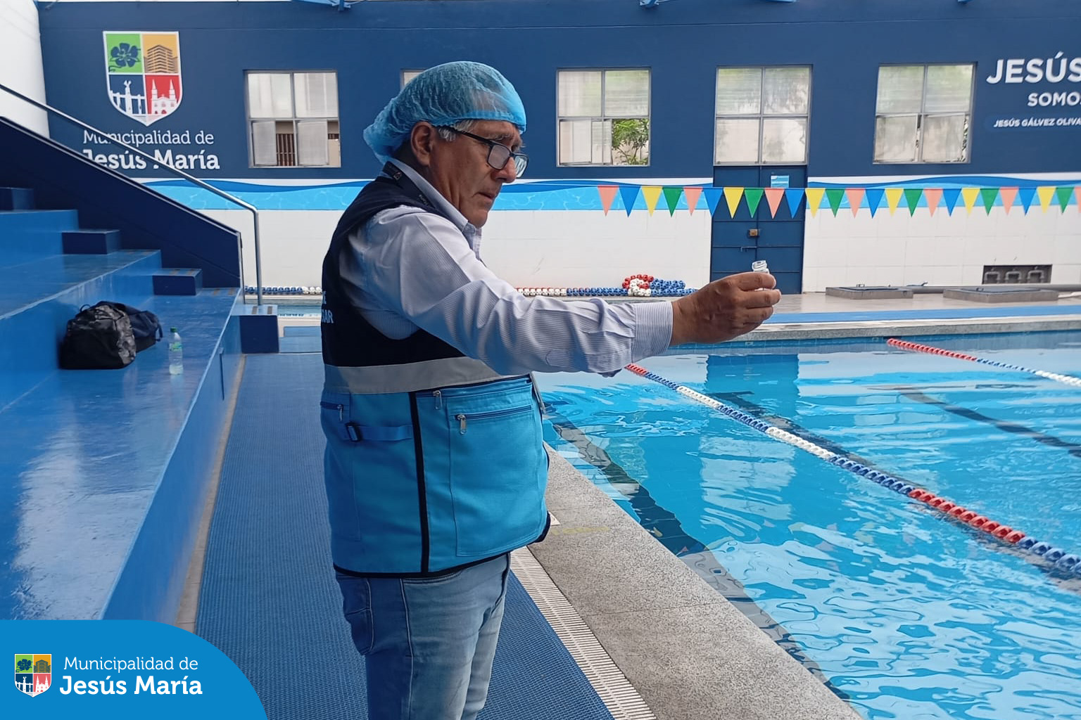 Estamos listos para sumergirnos en una nueva temporada llena de diversión y aprendizaje. 🏅 Nuestra Piscina Municipal ha pasado por una minuciosa inspección para garantizar que cumple con los más altos estándares de salubridad. ✅
Porque tu bienestar y el de tu familia es nuestra prioridad, ¡nos preparamos con todo para recibirte en un espacio renovado y seguro! 💙
👉 ¡Te esperamos! Ven y disfruta de nuestras instalaciones.