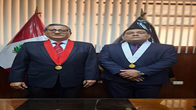 (Moyobamba, 6 de enero de 2025).- Esta mañana, el Presidente de la Corte Superior de Justicia de San Martín, tomó juramento al abogado Luis Edward Coronado Zegarra, quien asumirá funciones como juez supernumerario en el Juzgado Penal Unipersonal de la provincia de Rioja.