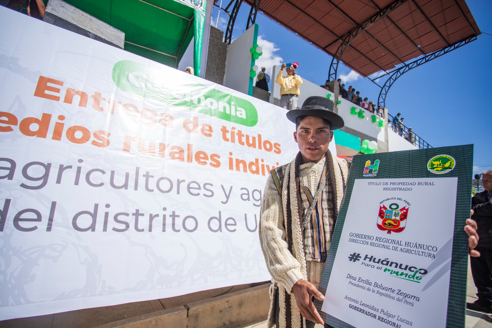 Gobierno beneficio a más de 240 mil productores con títulos de propiedad rural