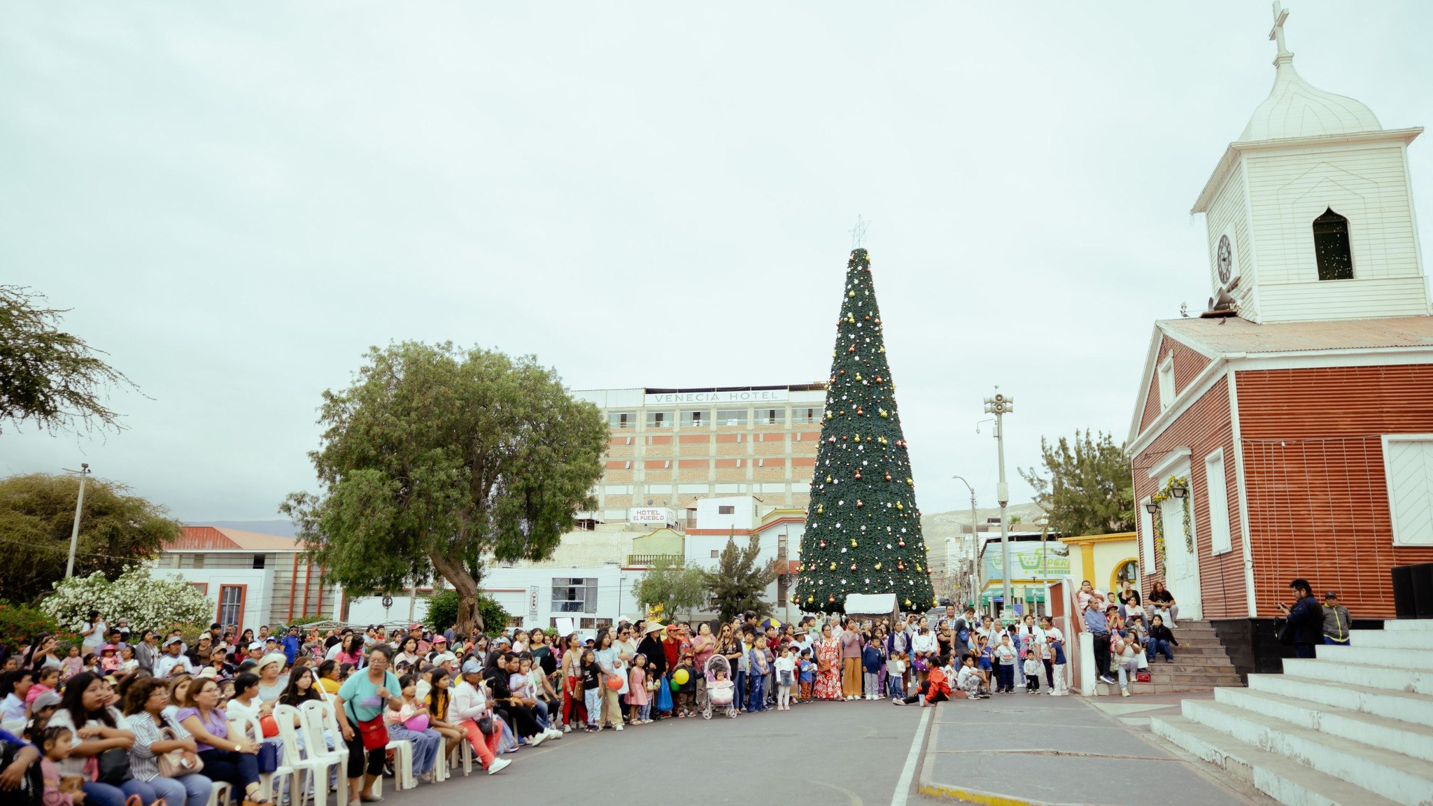 La comunidad Ileña disfrutó de la tradicional Bajada de Reyes