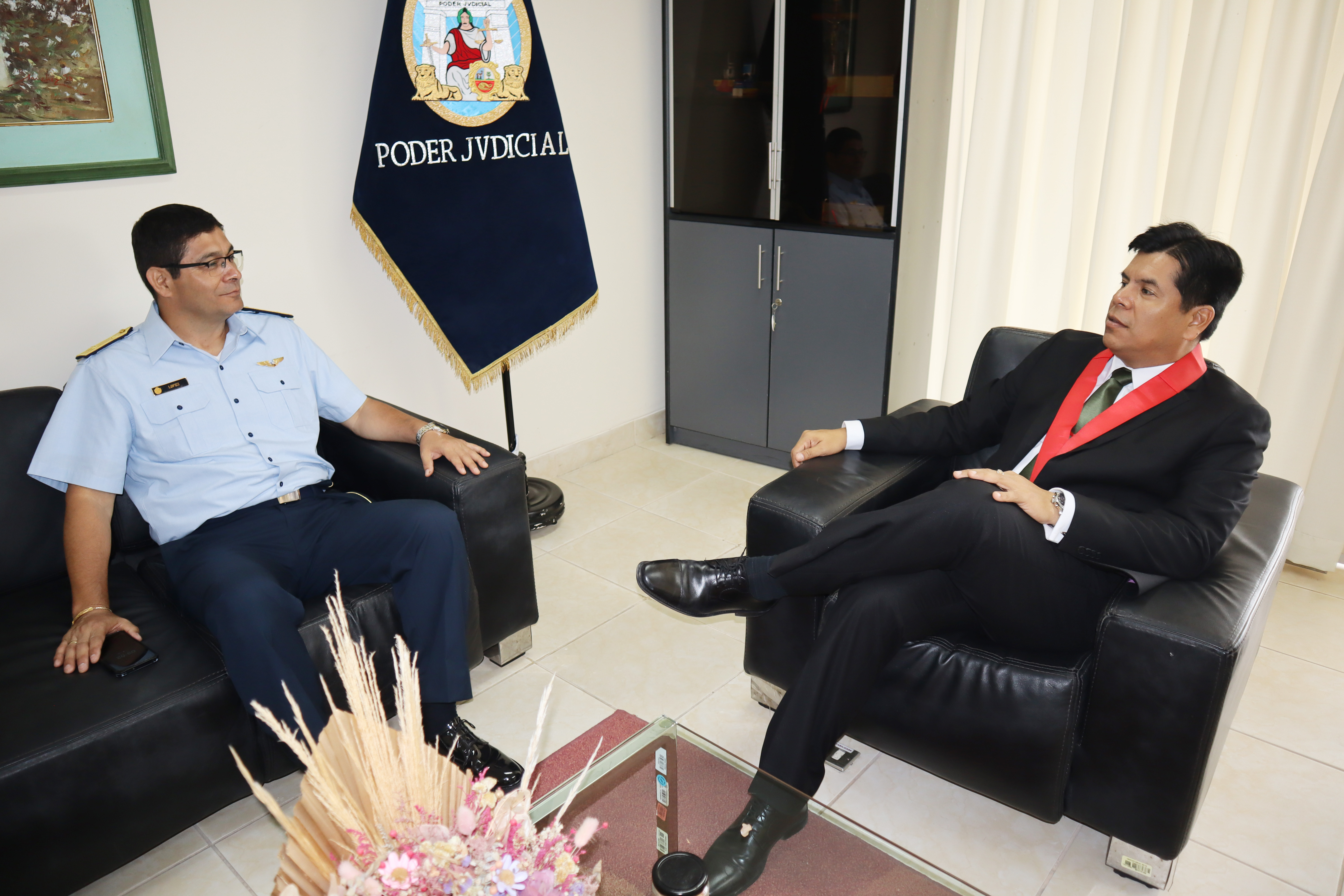 Corte Superior de Piura, Ejército y Fuerza Aérea fortalecen relaciones institucionales