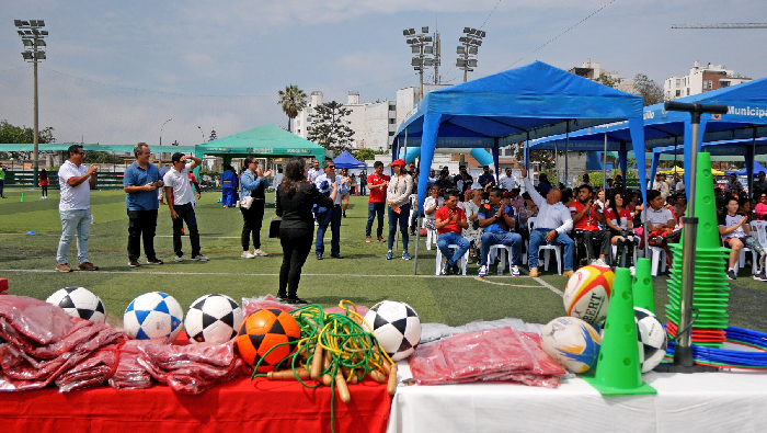 IPD entrega material deportivo a nivel nacional para inicio de la Academia verano 2025