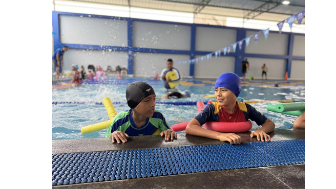 Nuestro taller de natación está diseñado para desarrollar habilidades acuáticas, confianza y diversión en un ambiente seguro y supervisado por expertos.