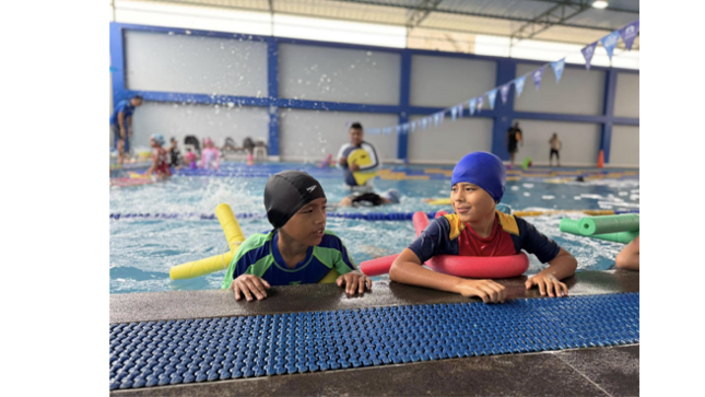 Nuestro taller de natación está diseñado para desarrollar habilidades acuáticas, confianza y diversión en un ambiente seguro y supervisado por expertos.