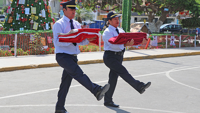 Rindiendo homenaje a nuestros símbolos patrios, la Municipalidad Provincial de Huarmey