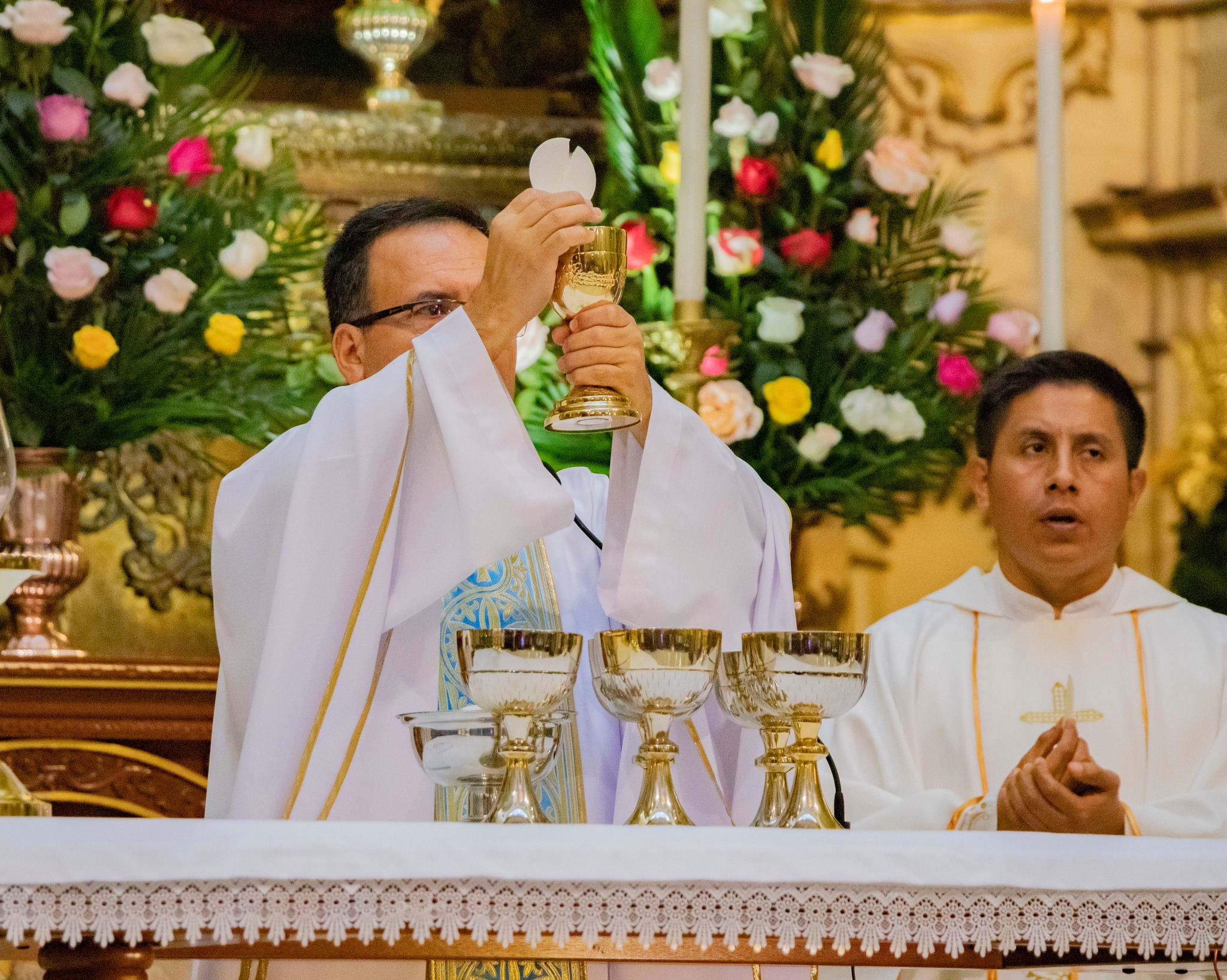 Con la tradicional bajada de Reyes Magos culminó exposición de árboles inspirados en la Navidad