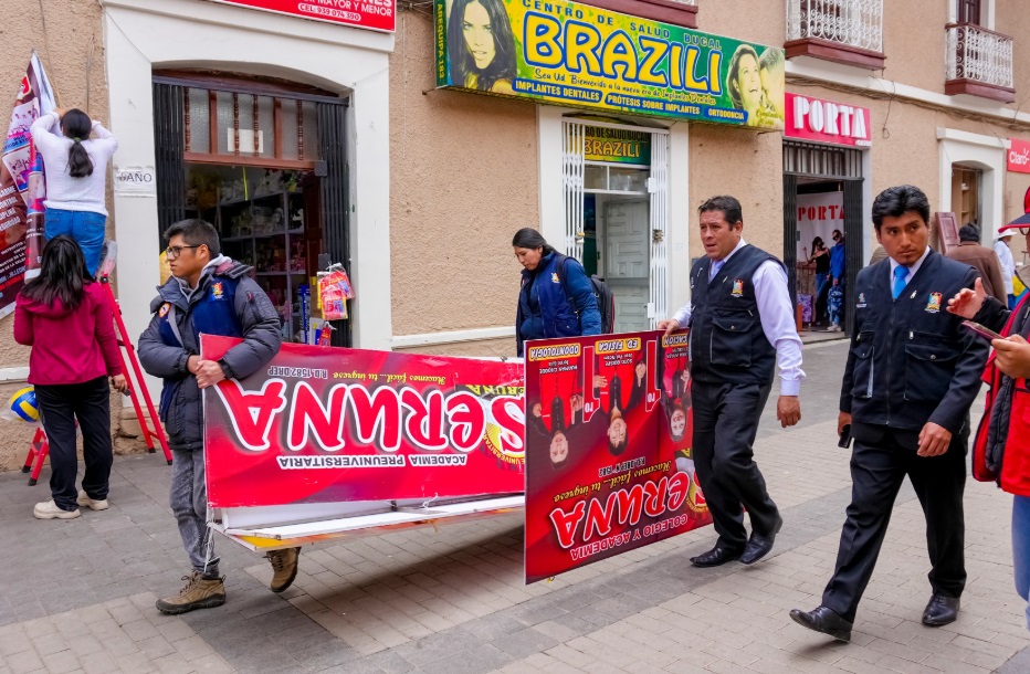 La Municipalidad Provincial de puno realiza fiscalización preventiva a academias pre universitarias del centro Histórico