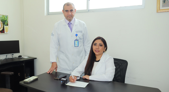 Dr. Simon y Dra. Chinchihualpa