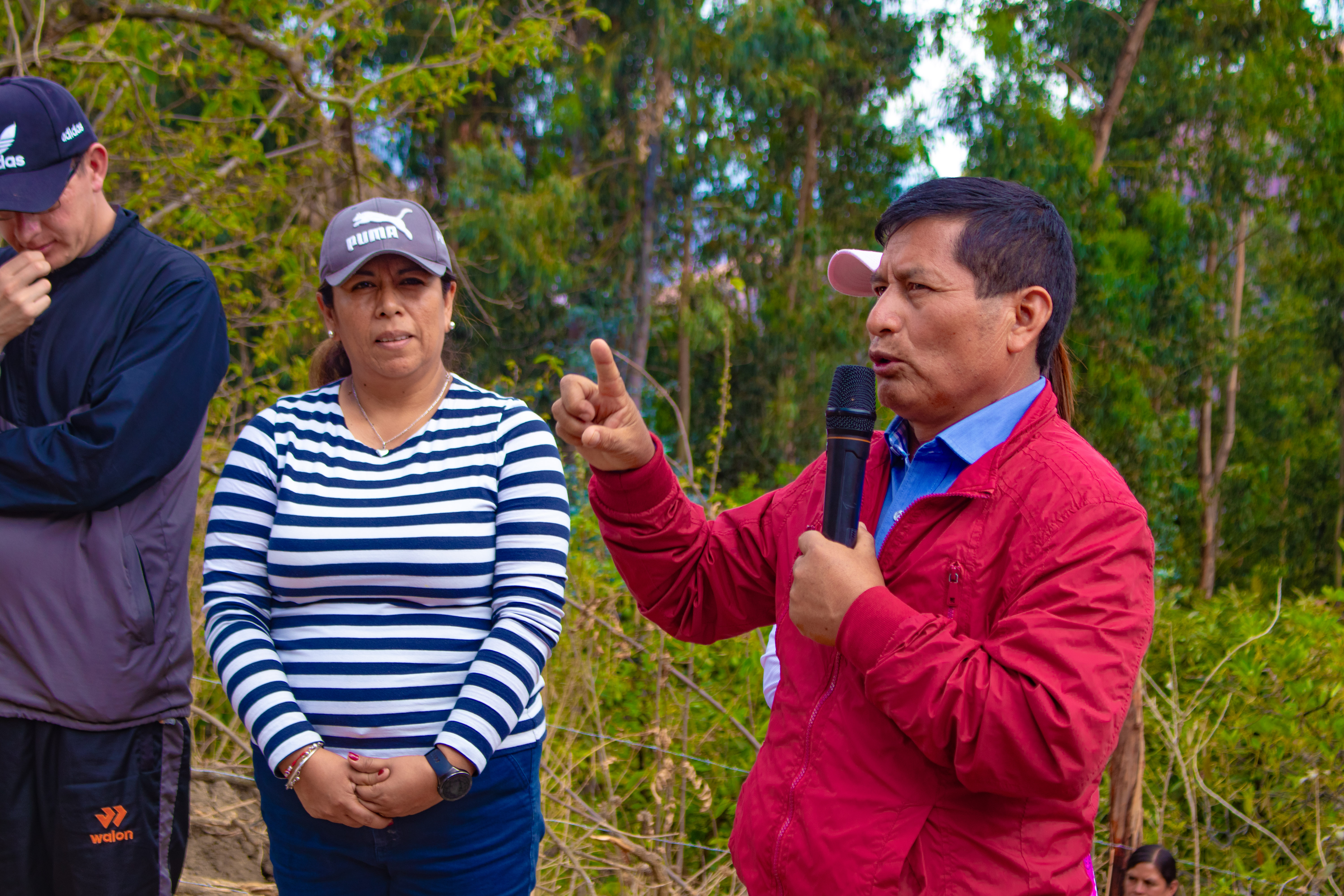 Las Trochas Carrozables de Succhacentro a Cholocpampa