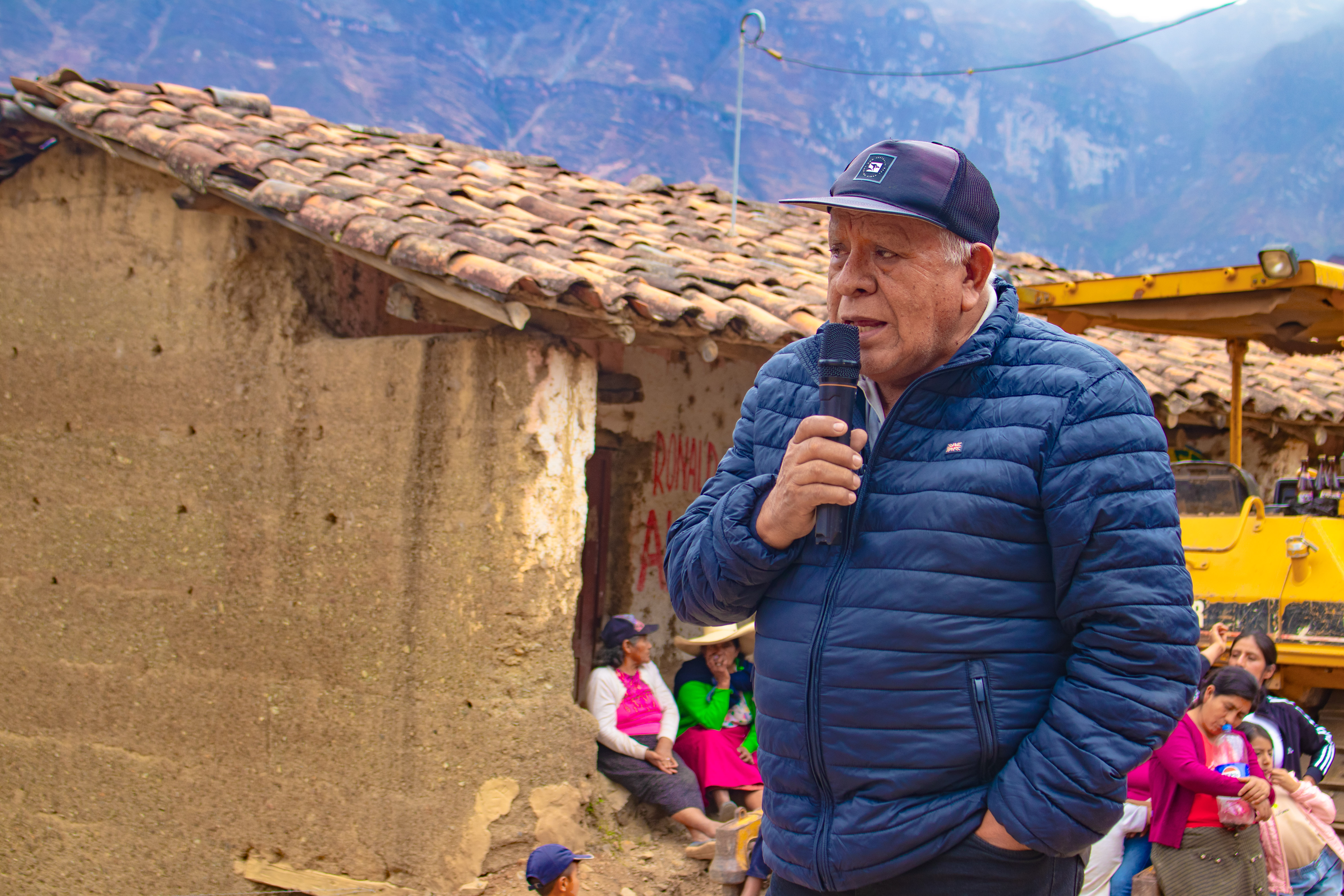 Las Trochas Carrozables de Succhacentro a Cholocpampa