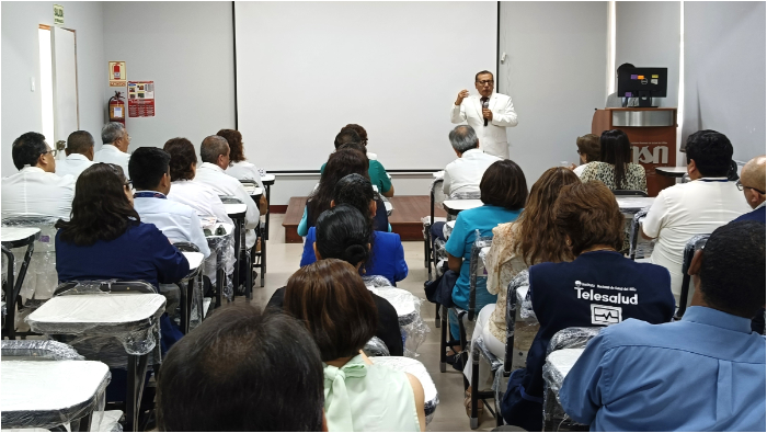 Cada uno de los participantes recibió un Diploma de Constancia por haber participado en el referido curso taller.  