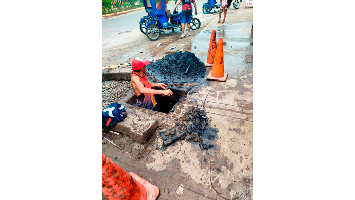 Descolmataci贸n, limpieza de cunetas y drenajes pluviales en el ciudad de Tarapoto.