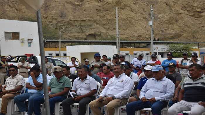 Tumbes: Minam y Sernanp entregan 5 toneladas de víveres a pescadores afectados, tras la asistencia previa en Piura