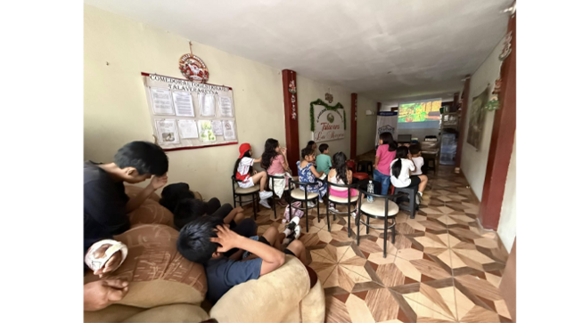 Fue una experiencia única, donde los más pequeños del hogar disfrutaron de una película especial en un ambiente acogedor.
