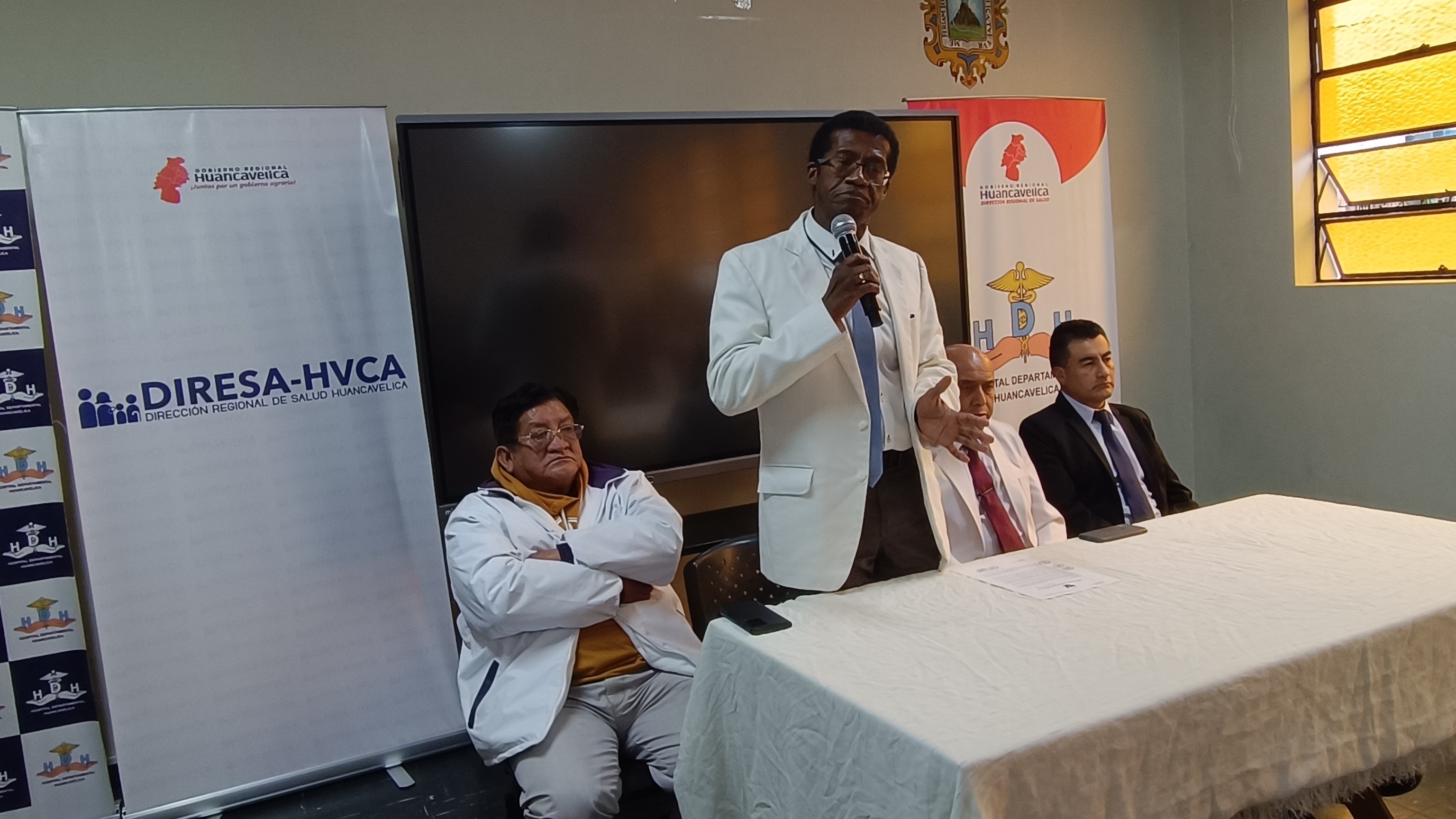 nuevo director asume en HDH