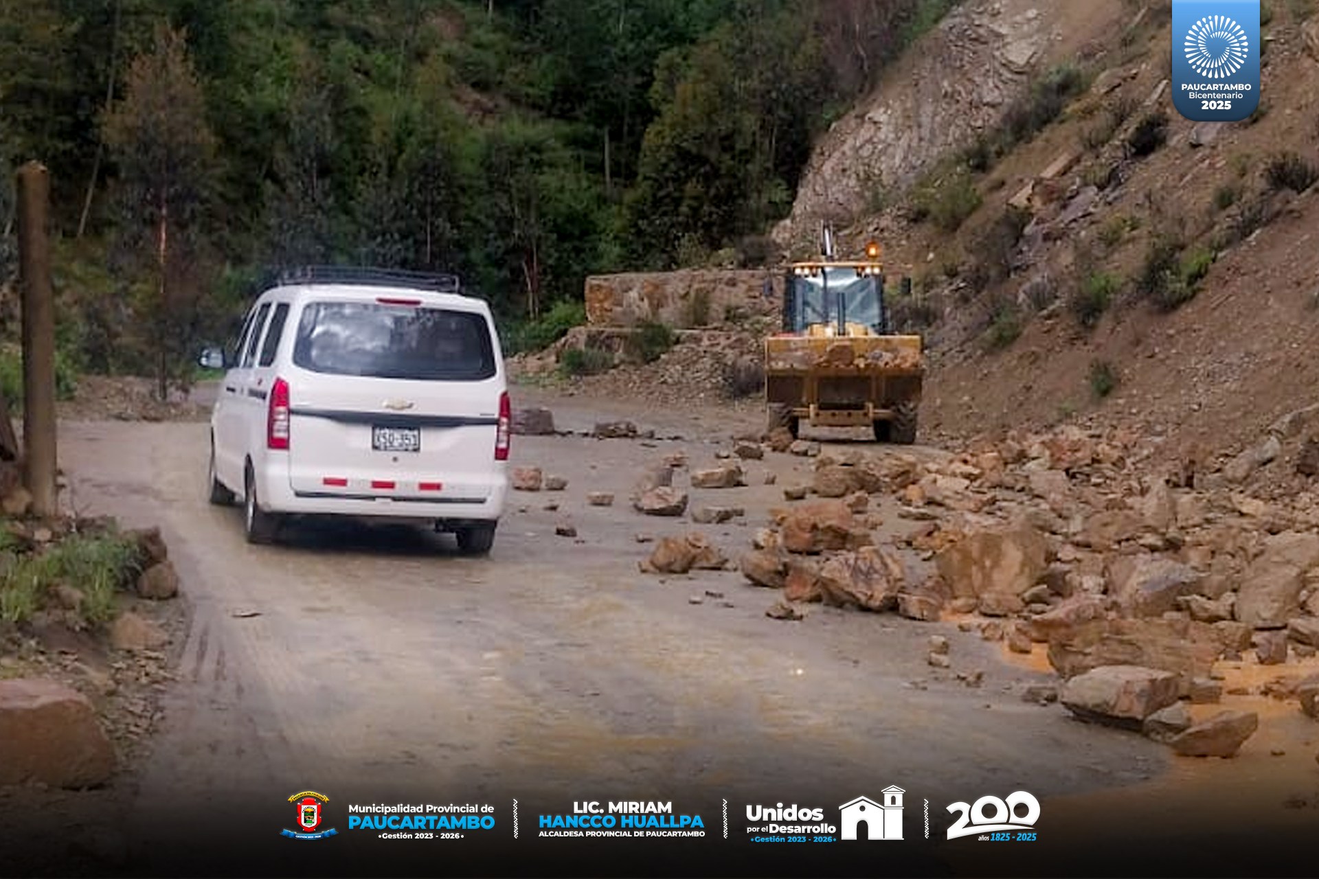 Archivo imagen de Municipalidad de Paucartambo realiza trabajos de Limpieza de Carretera luego de que estas sean afectadas por las intensas lluvias