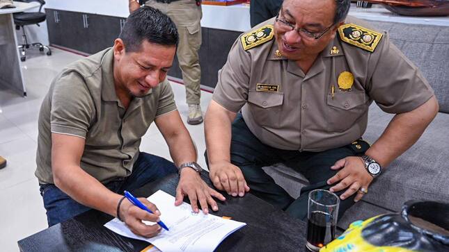 El Gobernador Dr. René Chávez firma tres convenios por un monto superior a S/ 40 millones para mejorar la seguridad ciudadana.