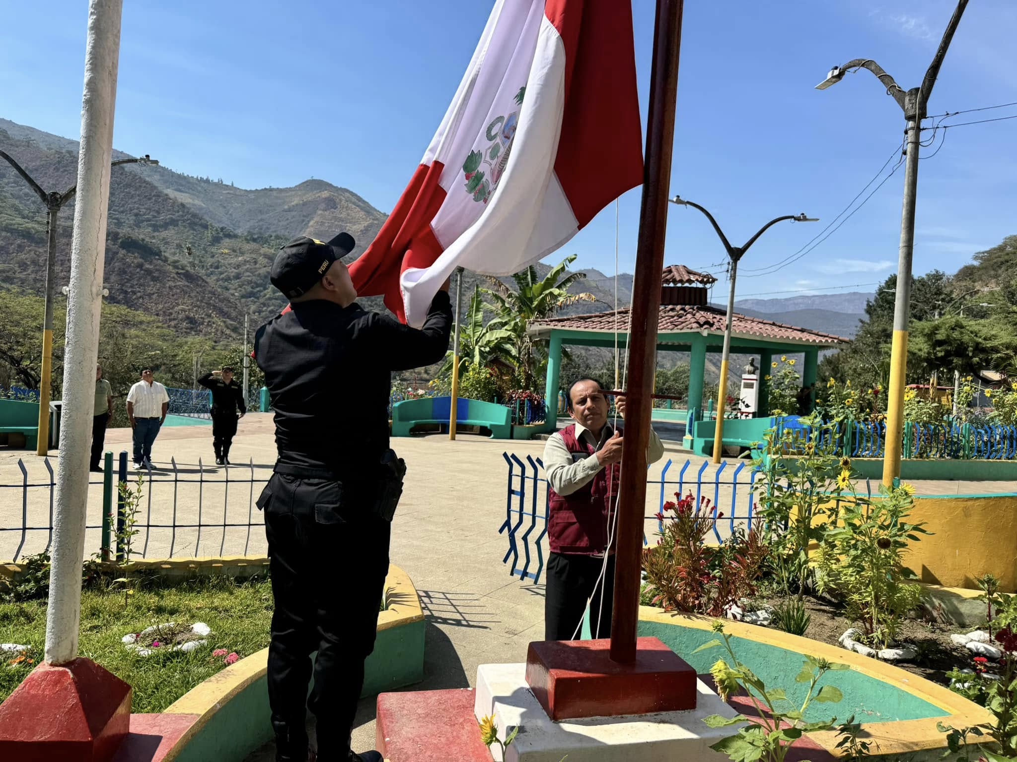 Izamiento Dominical del Pabellón Nacional del Perú 