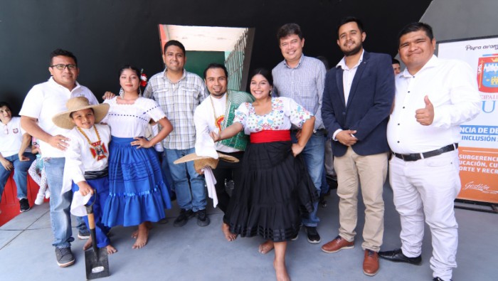 Funcionarios y regidores