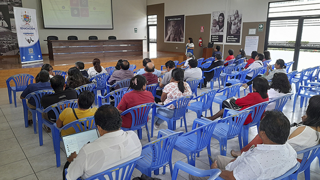 Más de 150 docentes y directivos participan en Concurso de Innovación Pedagógica.