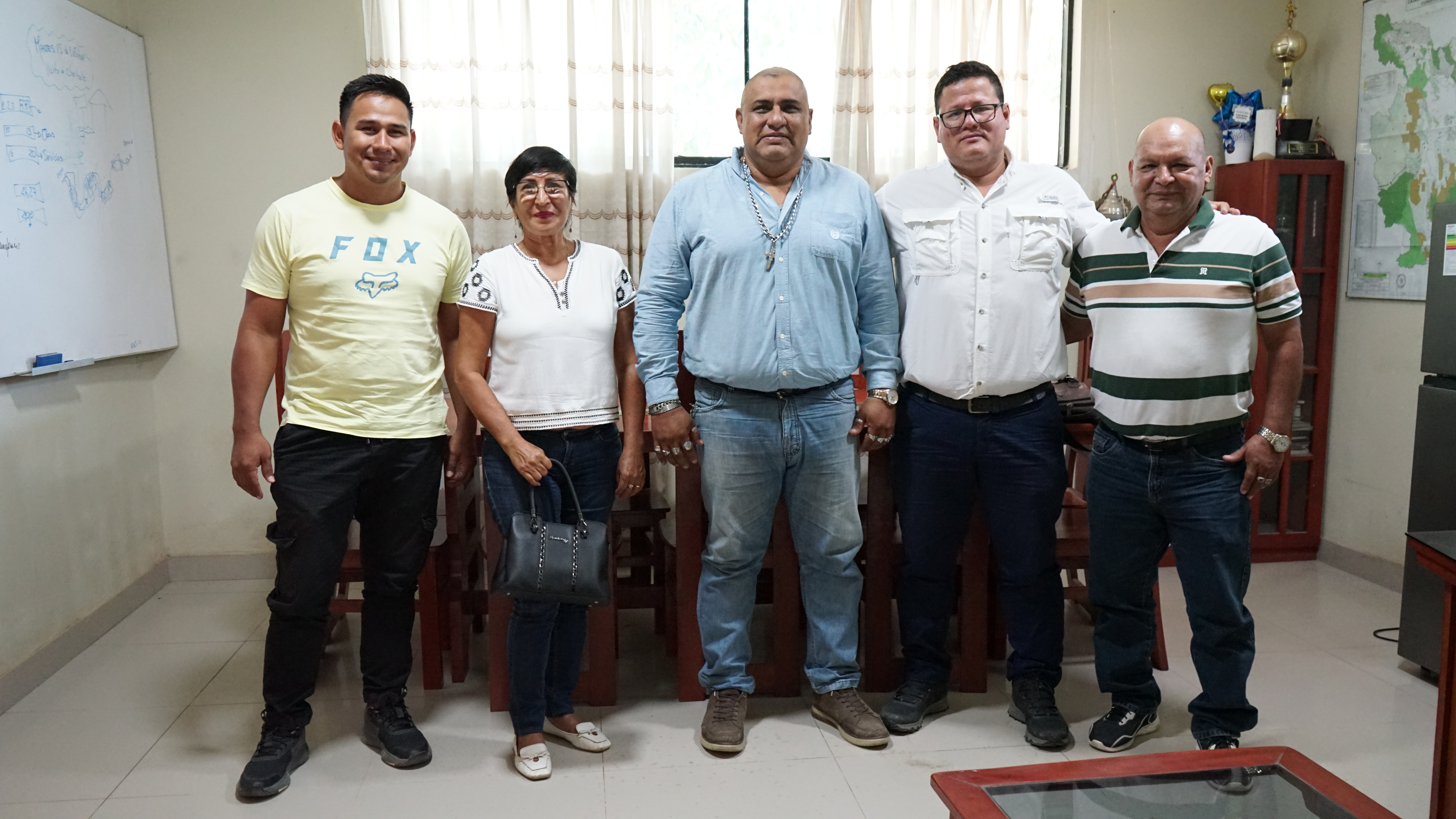 comitiva de profesores de la I.E 0180 Señor de los Milagros.