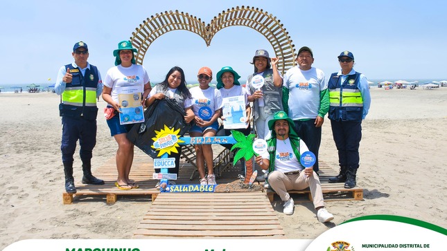 Este domingo 12 de enero, la Municipalidad Distrital de Mala, a través de la Subgerencia de Servicios Municipales y Gestión Ambiental en el marco del Programa Municipal #EDUCCA y con el apoyo de la regidora Zoraida González Díaz, realizó con éxito la "𝟏° 𝐉𝐨𝐫𝐧𝐚𝐝𝐚 𝐝𝐞 𝐒𝐞𝐧𝐬𝐢𝐛𝐢𝐥𝐢𝐳𝐚𝐜𝐢ó𝐧 𝐀𝐦𝐛𝐢𝐞𝐧𝐭𝐚𝐥"   a los veraneantes (familias y jóvenes) del distrito y visitantes de la playa Bujama; actividad que consistió en la charla y entrega de bolsas negras para el manejo adecuado de sus residuos sólidos en post de mantener limpias y saludables nuestras playas.
De esta manera dichas jornadas de sensibilización ambiental se realizará cada domingo en las playas del distrito como parte de unas de las diferentes actividades a realizarse por la Campaña de Educación e Información Ambiental #SalvaPlayas que busca promover los comportamientos ambientales respecto al adecuado manejo de los residuos sólidos, la reducción del plástico de un solo uso en las playas y la conservación de la biodiversidad de los ecosistemas marinos costeros.
𝐋𝐎𝐆𝐑𝐎𝐒:
Se logró sensibilizar a más de 850 veraneantes sobre la importancia del manejo adecuado de sus residuos sólidos.
Reducir de forma significativa el volumen de plásticos, latas y vidrios en la playa Bujama.
Mantener limpias las playas en post de no afectar la fauna marina costera y la salud de los veraneantes.
Fomentar con el lema #CuidaTuPlaya el respeto al cuidado de nuestro ecosistema marino costero, por parte de los veraneantes locales y visitantes de los diferentes lugares del país que concurrieron en la playa Bujama.
𝙈𝙖𝙡𝙖, 𝙪𝙣𝙖 𝙣𝙪𝙚𝙫𝙖 𝙝𝙞𝙨𝙩𝙤𝙧𝙞𝙖