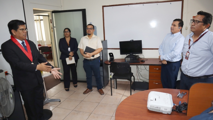 Correa Castro inicia visitas a dependencias judiciales de la Corte Superior de Piura
